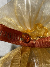 Afbeelding in Gallery-weergave laden, Amber soap 100% natural (including small pendant)