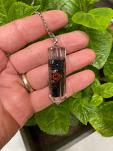 Afbeelding in Gallery-weergave laden, Orgonite Shungite pendulum/pendant