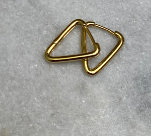 Boucles triangulaires en argent plaqué or 925