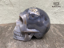 Contenu de la galerie, Crâne en 'Agate' du Brésil.
