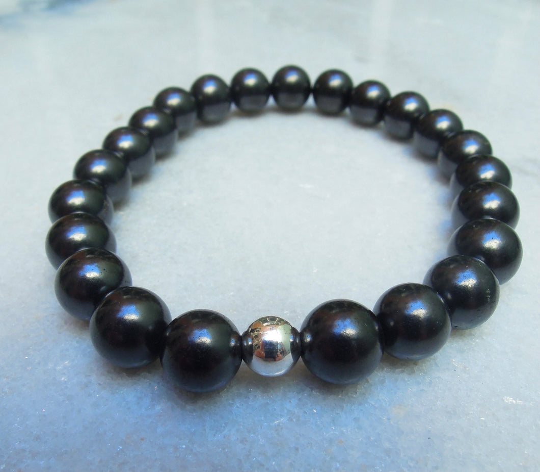 Bracelet en shungite - perles rondes de 8 mm.