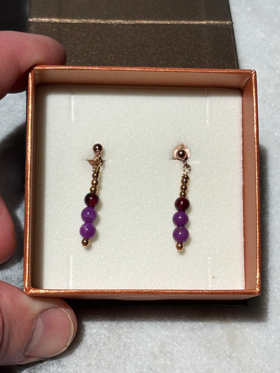 Earrings silver roséplated with Fosfosiderite and Garnet