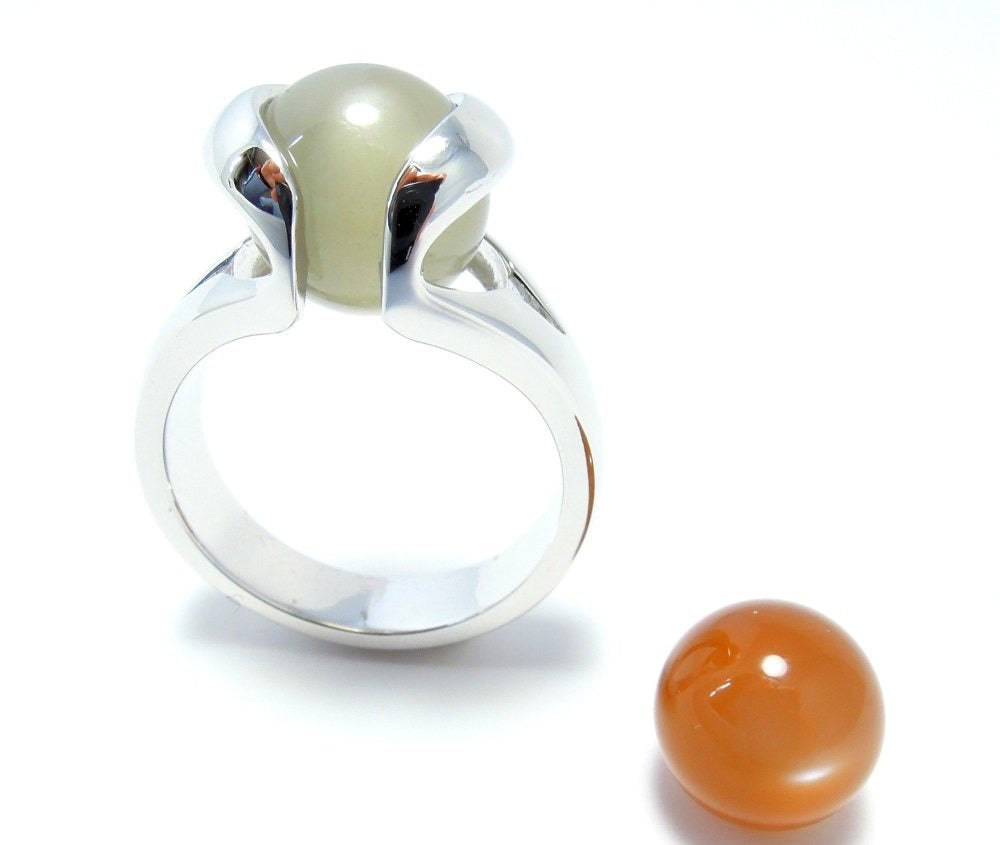 Moonstone/Pierre de lune/Piedra de luna
